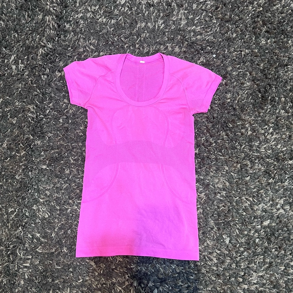 LULULEMON Swiftly Tee Pink